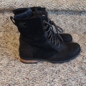 Sorel Women's Emelie Short Lace Boot - Light Rain and Heavy Rain - Waterproof -